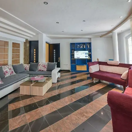 Villa Montenegro