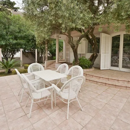 Villa Montenegro *